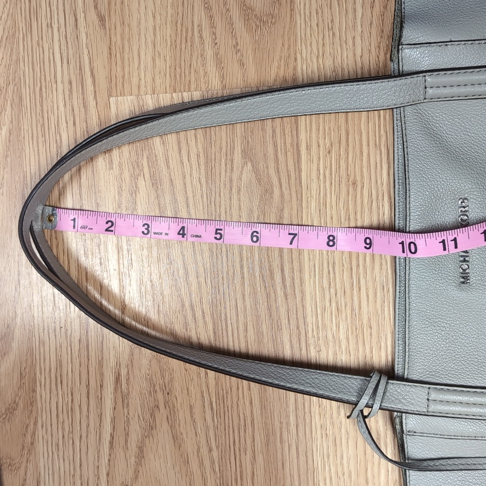 Michael Kors Ashbury Large Grab Leather Bag - Picture 14 of 14
